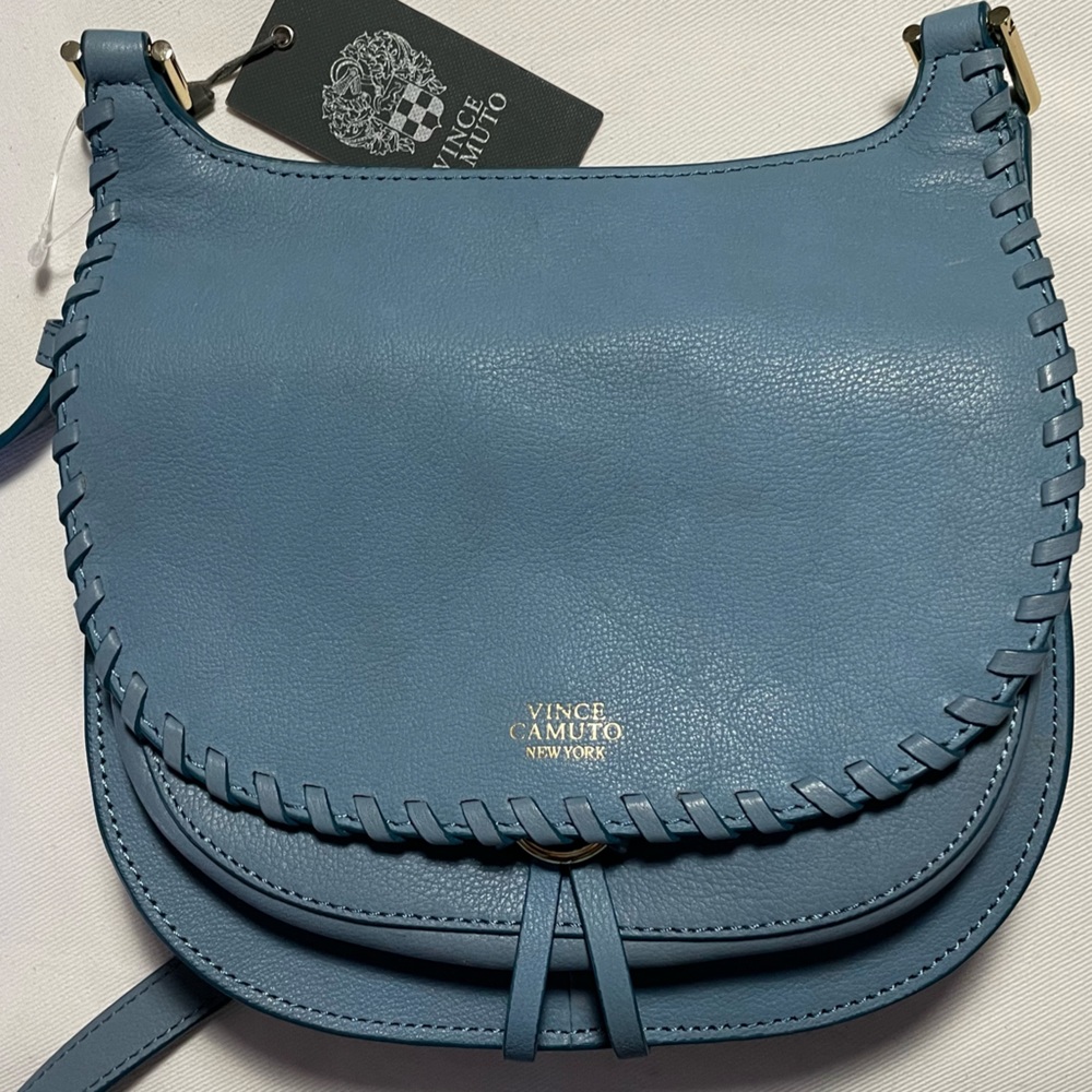 NWT   VINCE CAMUTO NEW YORK  HANDBAG    LIDIA CROSSBODY   BLUE HEAVEN COLOR